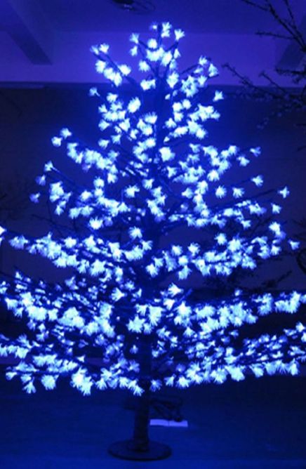 Pourquoi choisir un arbre led lumineux pour Noël ? - Blog Lux&Déco